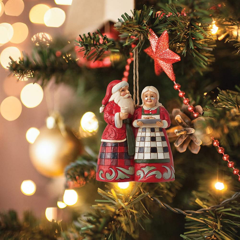 Enesco Jim Shore Heartwood Creek Highland Santa and Mrs. Claus Hanging Ornament, 3.82 Inch, Multicolor