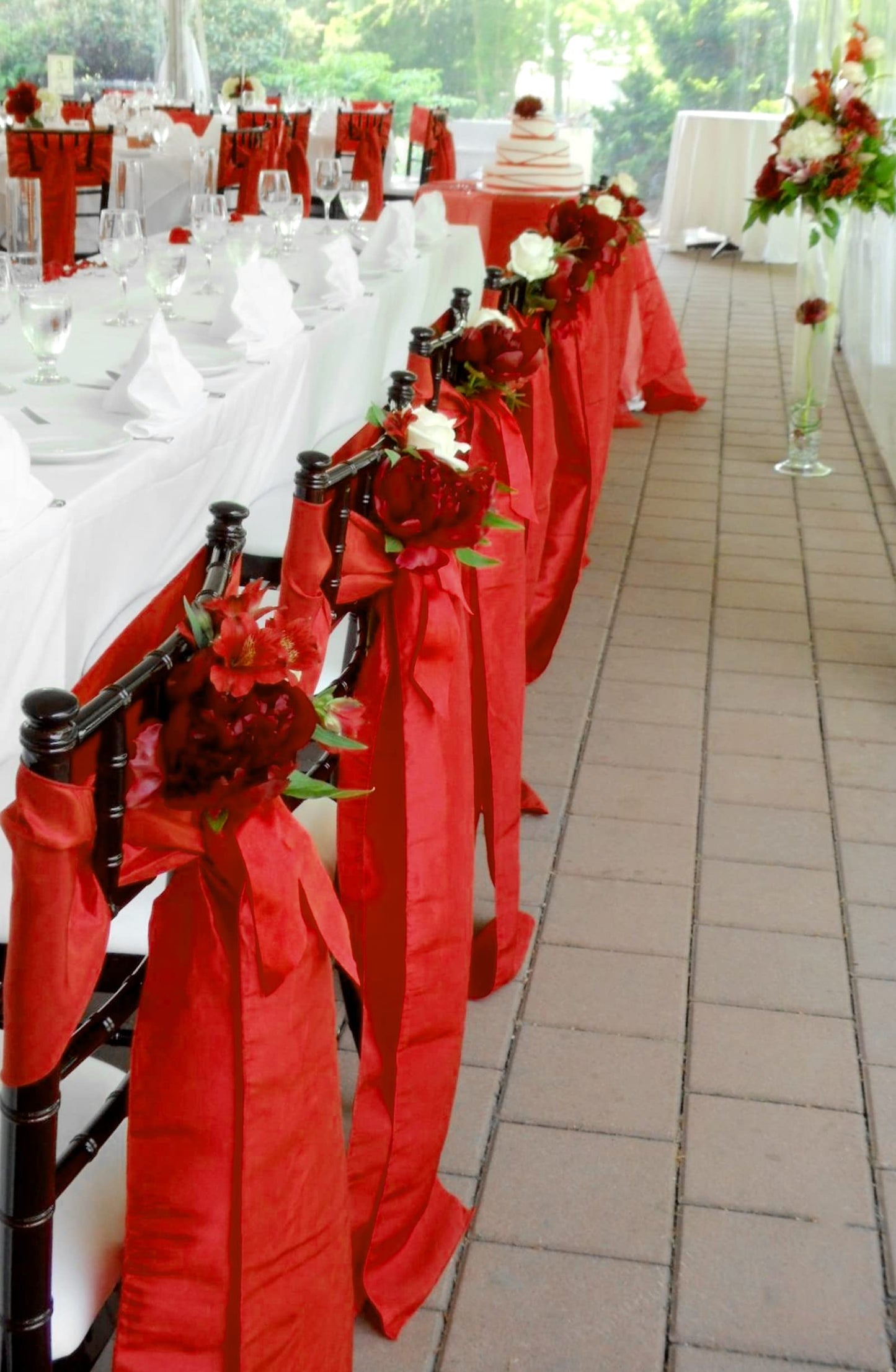 FXKS 100 PCS Satin Chair Sashes Red Bows Sashes for Chair Covers, Washable Reusable Chair Cover Back Tie Supplies for Wedding Reception Christmas Banquets Home Kitchen Decoration (7 x 108 inch)