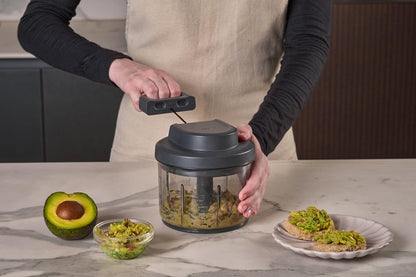 Zyliss Easy Pull Food Chopper and Manual Food Processor - Hand-Held Slicer & Dicer for Fruits & Vegetables - Easy Pull Manual Food Chopper - Cooking Gadgets & Kitchen Essentials - Easy Pull 3.0