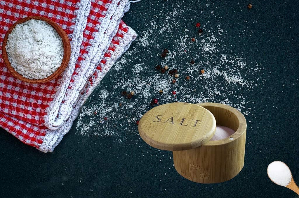Bamboo Salt Cellar with Spoon, Salt Container with Lid, Magnetic Swivel Lid Salt Shaker