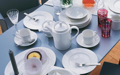 Villeroy & Boch Cellini Collection 24-Piece Dinnerware Set, Premium Porcelain, Made in Germany, Dinner Plate, Salad/Breakfast Plate, Bowl, Mug, White