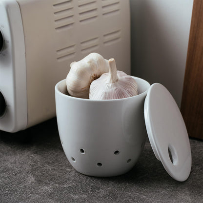 ABESTWARE Garlic Keeper with Lid, Garlic Holder with Ginger Grater, Ceramic Garlic Keeper, Modern Kitchen Countertop Organizer