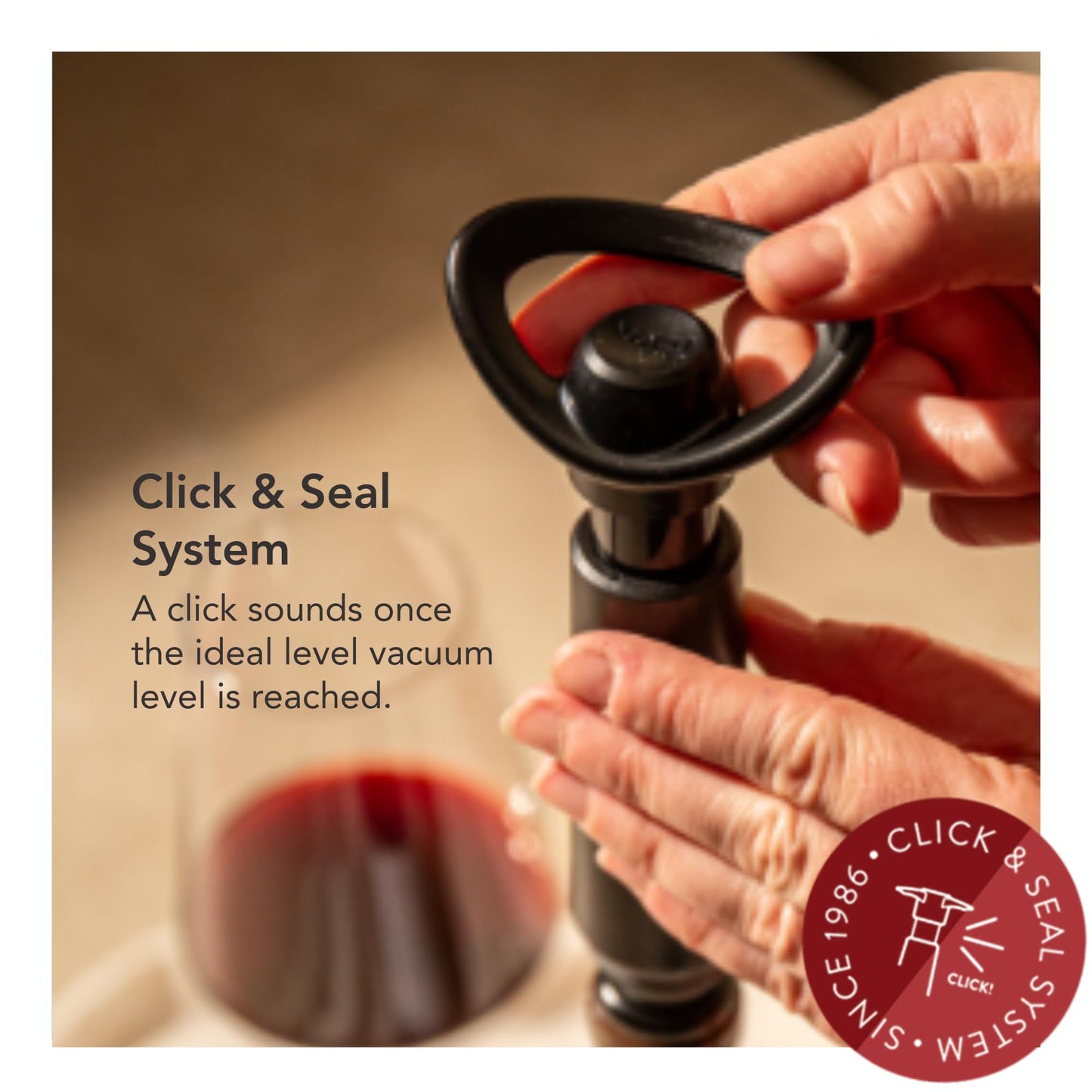 Vacu Vin Wine Saver Concerto - Black - 1 Pump 2 Stoppers - Wine Stoppers for Bottles with Vacuum Pump - Reusable - Made in the Netherlands