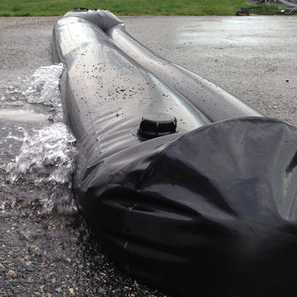 Quick Dam Water Curb – Reusable Water-Filled Flood Barrier for Containing & Diverting Water – Dual-Chamber Design, Compact Storage – 5ft Length