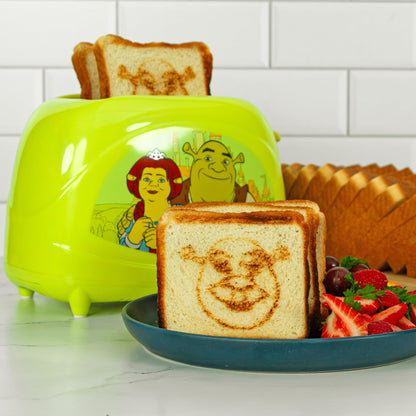 Uncanny Brands Hello Kitty Two-Slice Toaster- Toasts Your Favorite Kitty On Your Toast