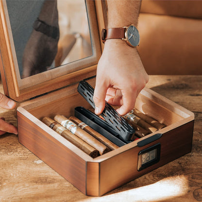 CASE ELEGANCE MAG Cigar Humidor, Walnut Finish, Holds 20-30 Cigars, Glass Top with Magnetic Seal, Octagon Shape, Digital Hygrometer, Spanish Cedar, New Hydro Channel