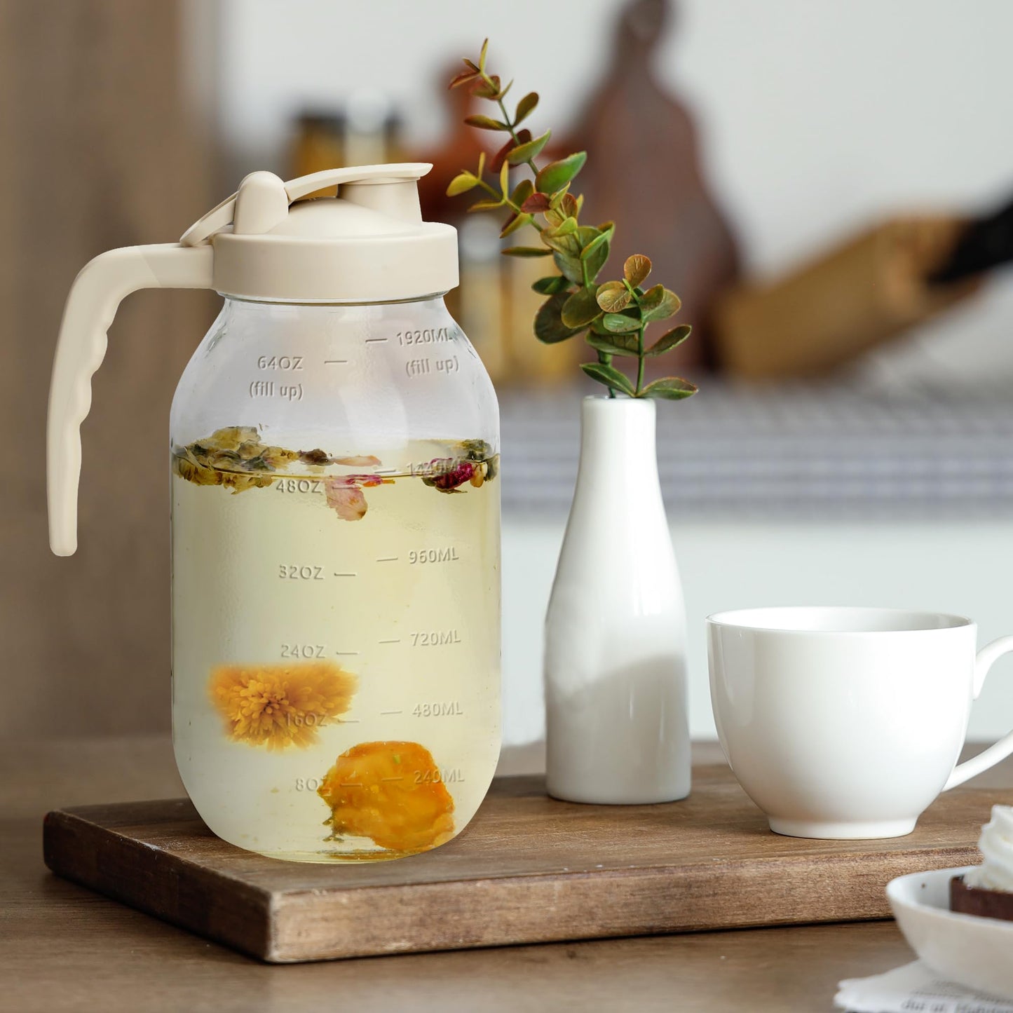YORY 2 Quart Glass Pitcher with Filter Lid Airtight Cold Water Jug for Lemonade Tea Juice Milk Iced Coffee Fruit Drinks Airtight,64 oz