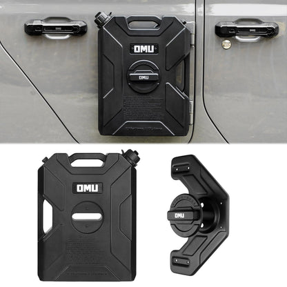 MAIKER 2.64 Gallon/10L Door Hinge Container and Mount Set Compatible with 2007-2024 Jeep Wrangler JK JL Gladiator JT, Backing Plate with Spout Backup Water Storage Can,1PCS