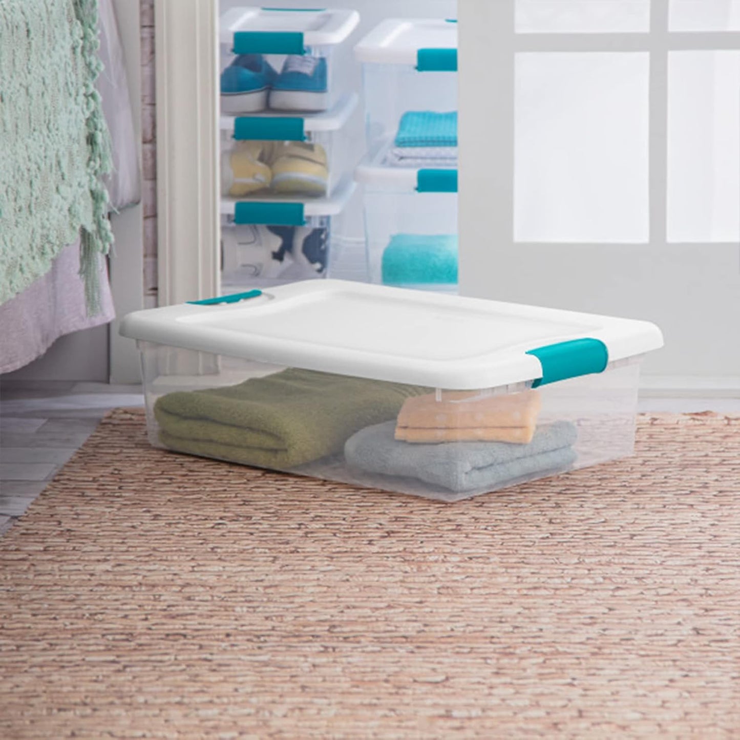 STERILITE Latching Storage Box with See-Through Base, 32-Qt