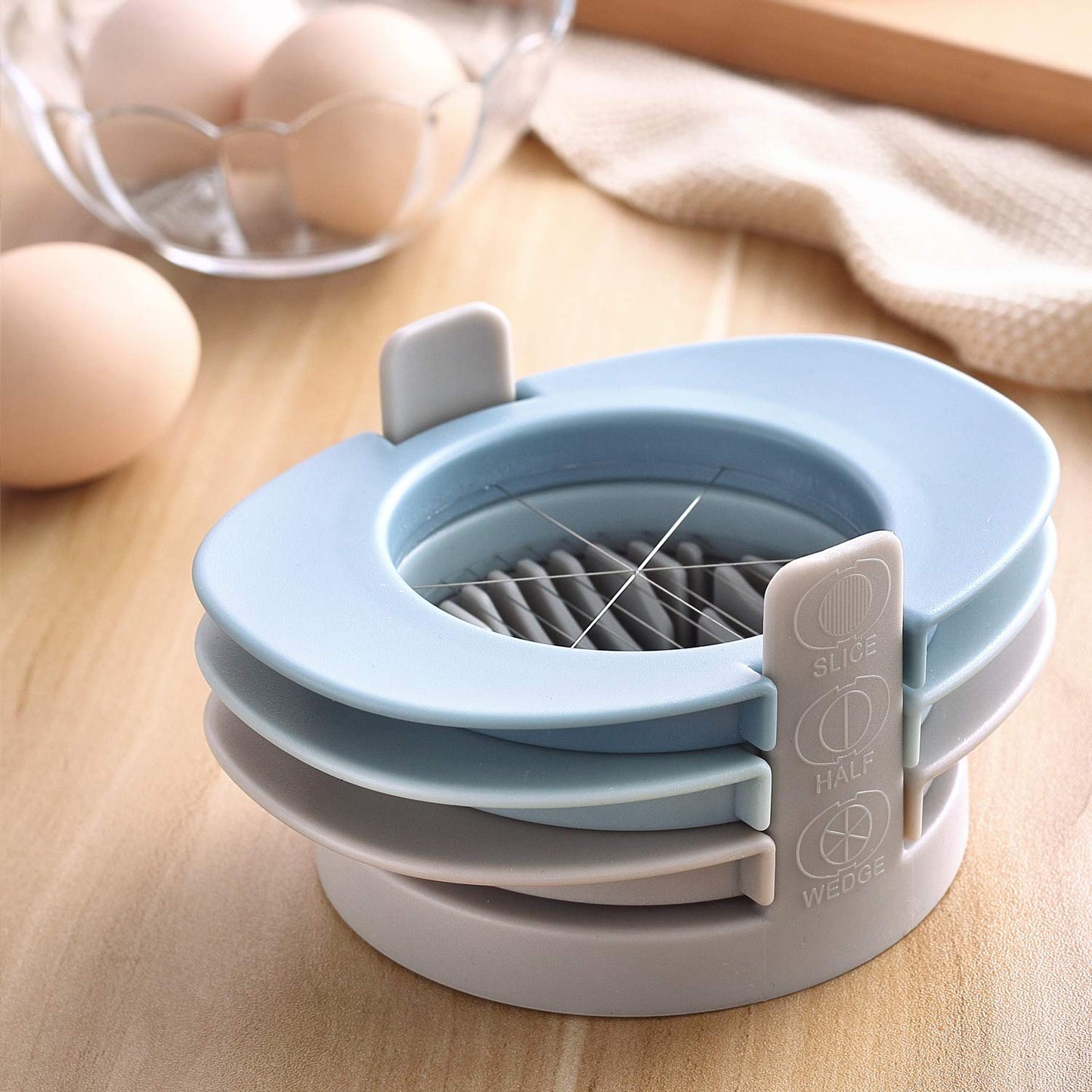 Ruibo Strawberry Slicer/Cutter With Stainless Steel Cutting Wires for Hard Boiled Egg Slicer Multicolour