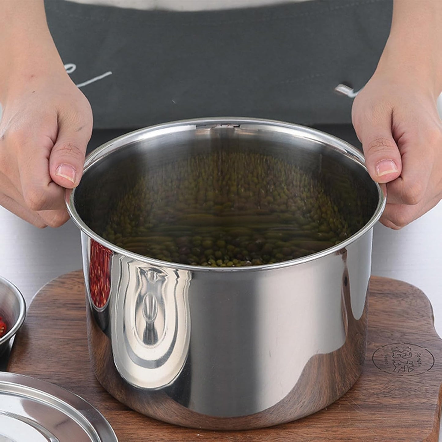 Stainless Steel Soup Pot: Stock Pot Sauce Pot Induction Pot with Lid, Healthy Multifunctional Odorless Cooking Pot