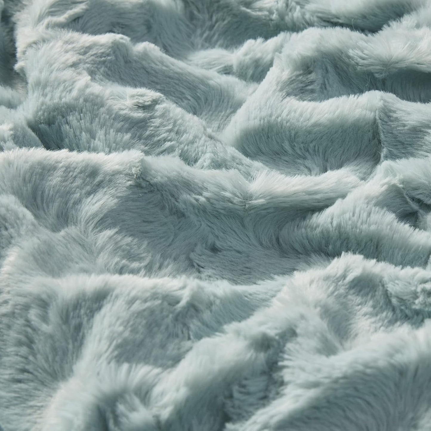 60x70 Madison Park Zuri Soft Plush Luxury Oversized Faux Fur Throw Animal Stripes Design, Faux Mink On The Reverse