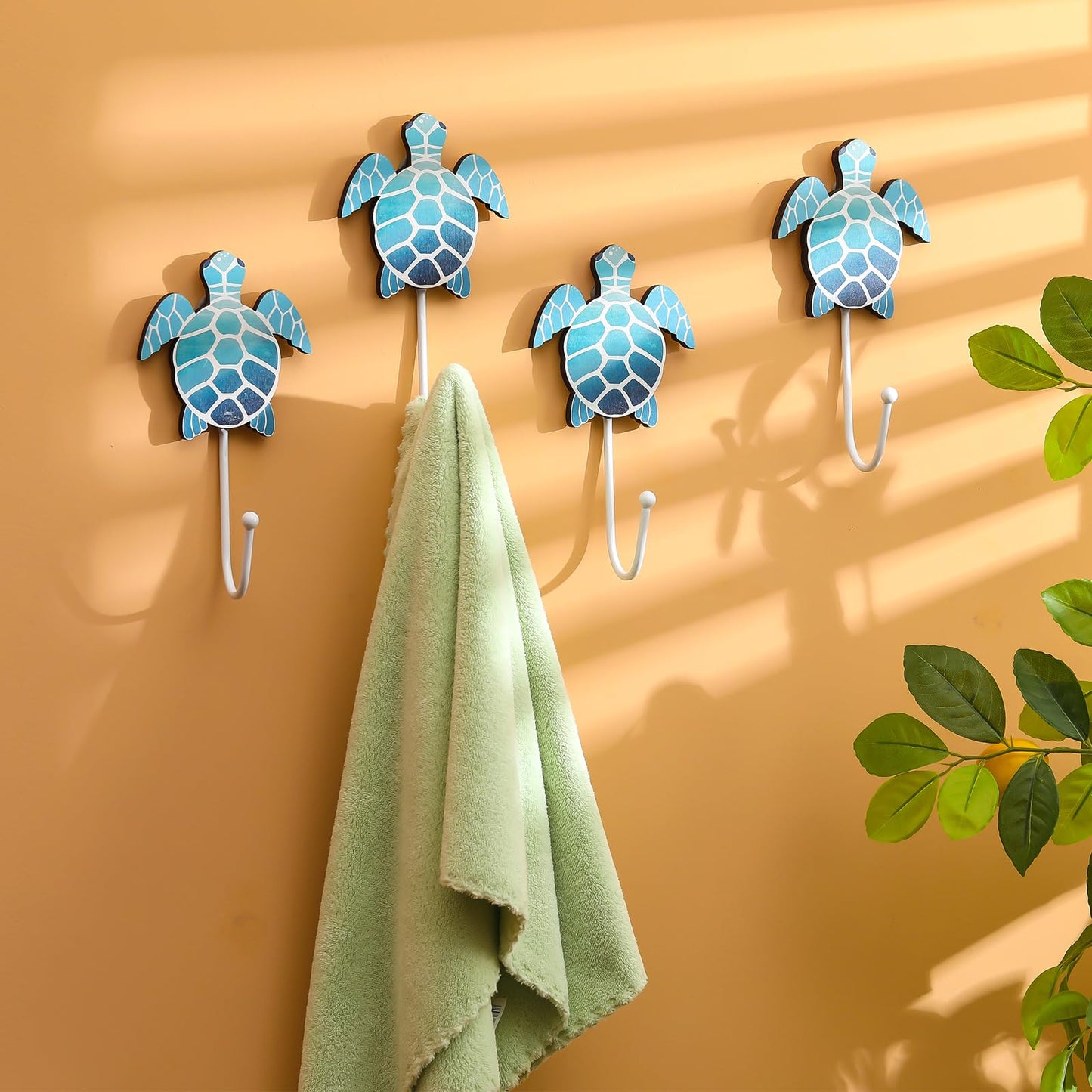 Weysat 4 Pcs Nautical Sea Turtle Wall Hooks Turtle Wall Mounted Key Holder Nautical Bathroom Decor Summer Rustic Decorative Hook for Living Room Bathroom