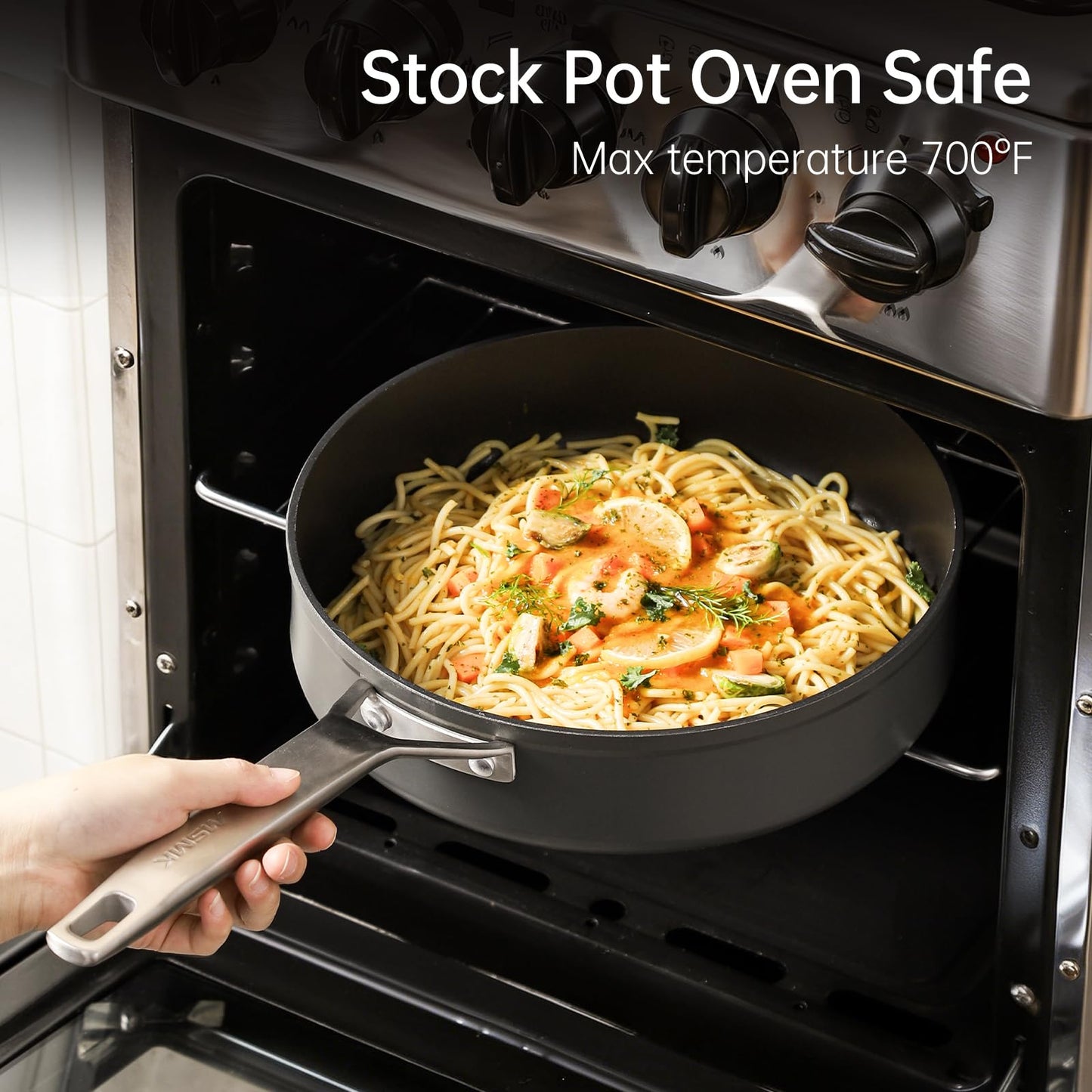 MsMk Small Egg Pan，8 1/2 inch Titanium and Ceramic Nonstick Omelette Pan，Small Frying Pan Safe for Induction，Scratch-resistant，Oven Safe to 700°F Pan for Cooking, Dishwasher Safe