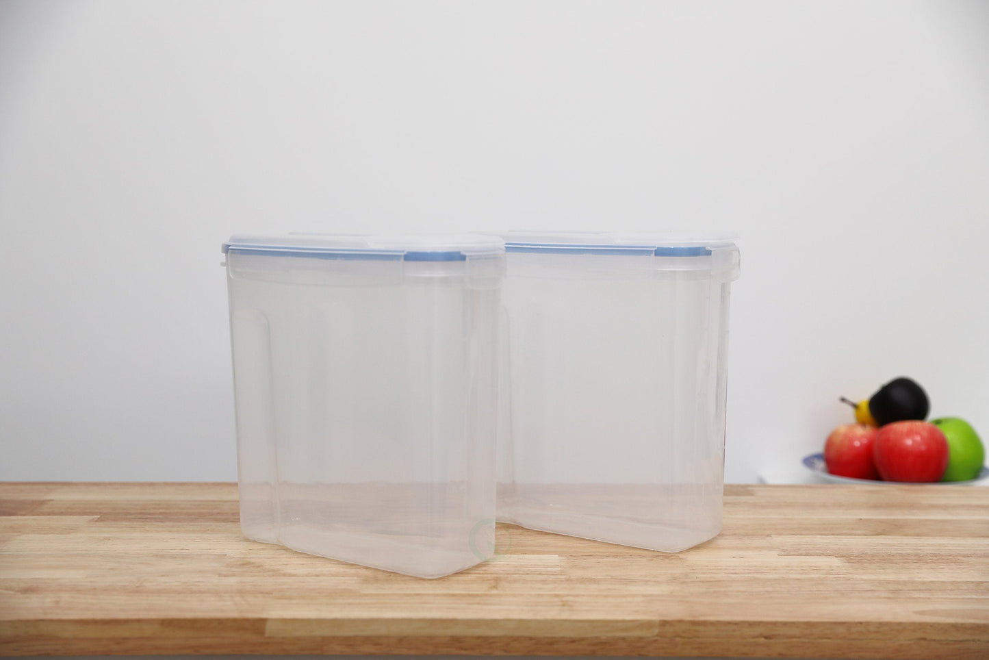 Basicwise Large BPA-Free Plastic Food Cereal Containers, Airtight Spout Lid Set of 2