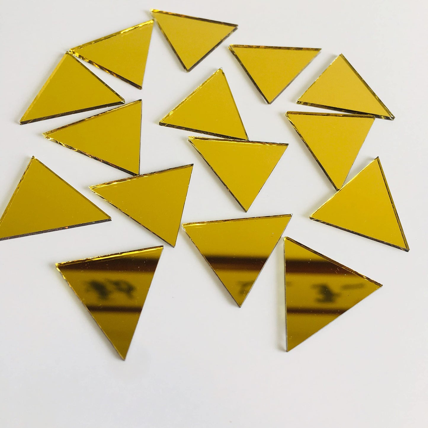 NUO RUI 150pcs 1" Triangle Mirrors Small Gold Color Mosaic Mirror Tiles for Craft Projects