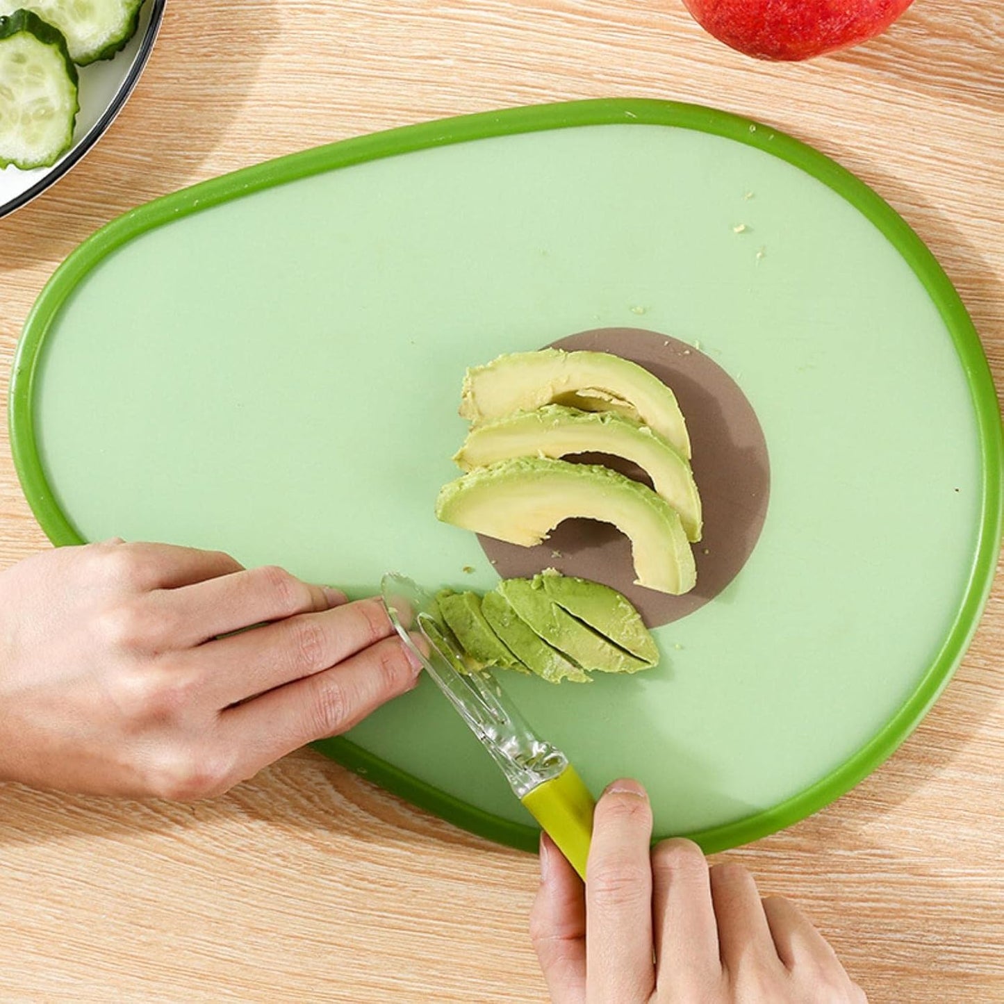 Chopping Board, Plastic Double-sided Avocado Shape Cutting Board, Food Safe PP Material for Kitchen