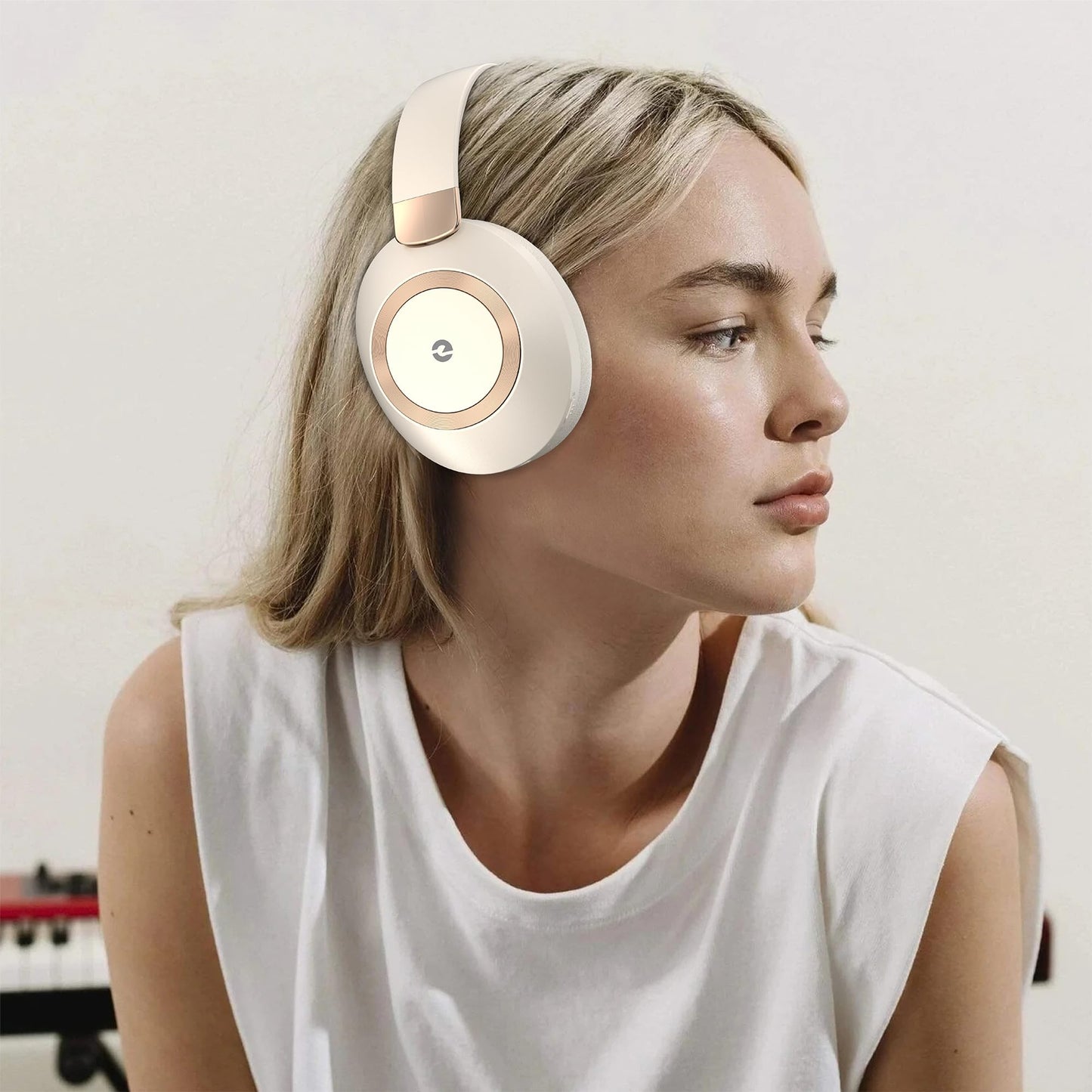 EAORUL Active Noise Cancelling Headphones, 100H Playtime Headphones Wireless Bluetooth, Bluetooth Headphone with Microphone, Over- Ear Wireless Headphone with Deep Bass for Travel