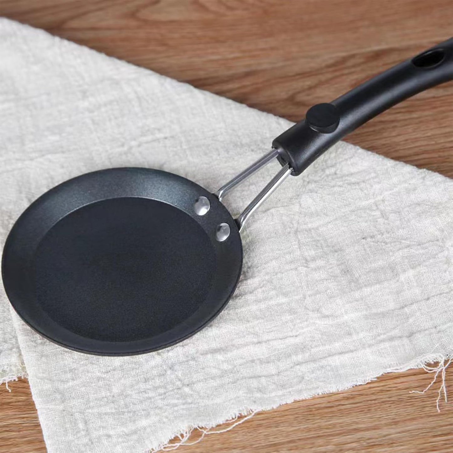 5 Inch Small Frying Pan, Mini Nonstick Durable Skillet, Refined Iron Omelet Pan for Kitchen and Outdoor Cooking