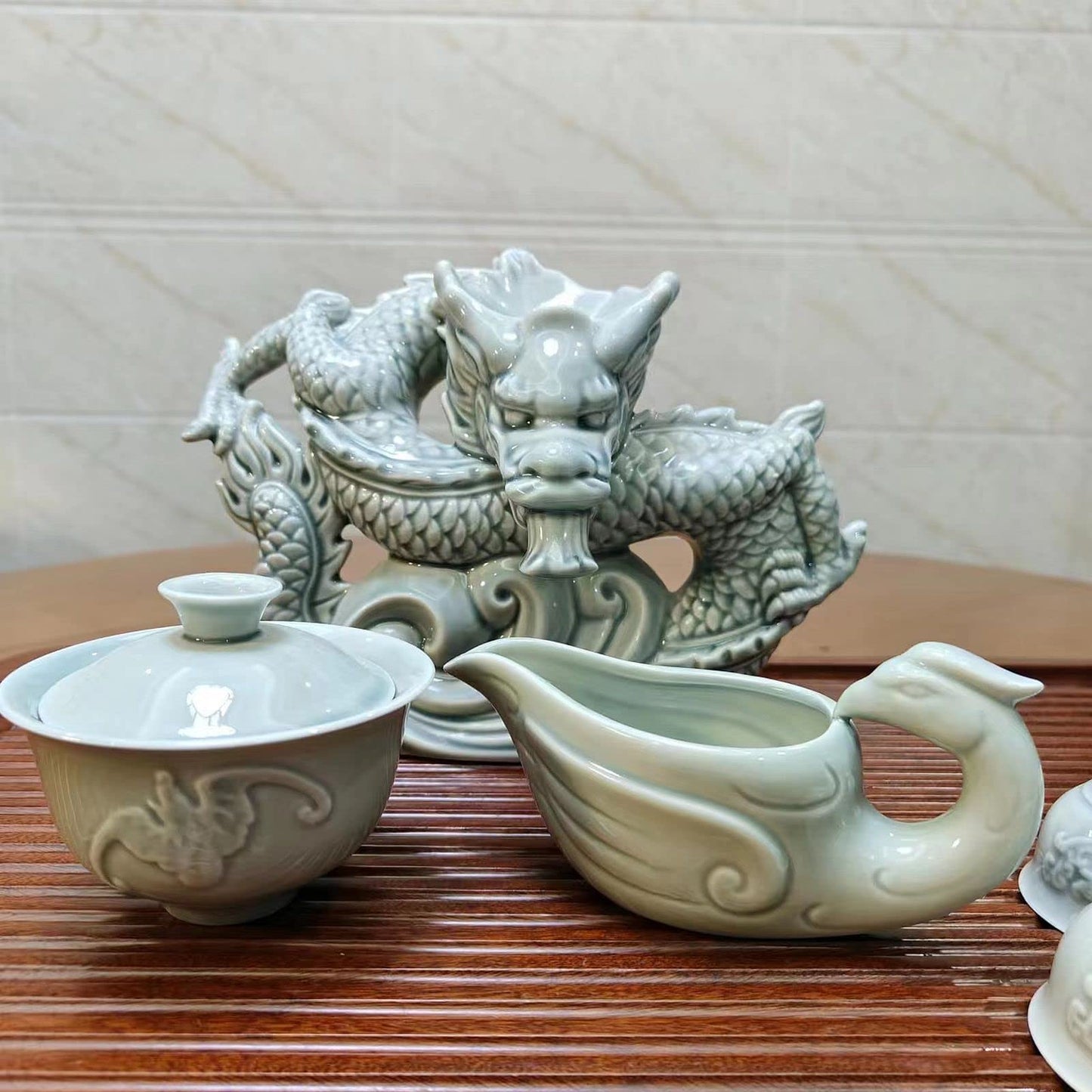 Scizorito Chinese Gongfu Tea Set Gift Box, Pure Hand Firing, Chinese Dragon Shape, Suitable for Office, Home, Gift (White Dragon)
