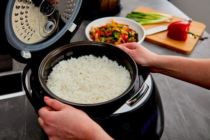 Yum Asia Sakura Rice Cooker with Ceramic Bowl and Advanced Fuzzy Logic (8 Cup, 1.5 Litre) 6 Rice Cook Functions, 6 Multicook Functions, Motouch LED Display, 120V Power (Black and Silver)