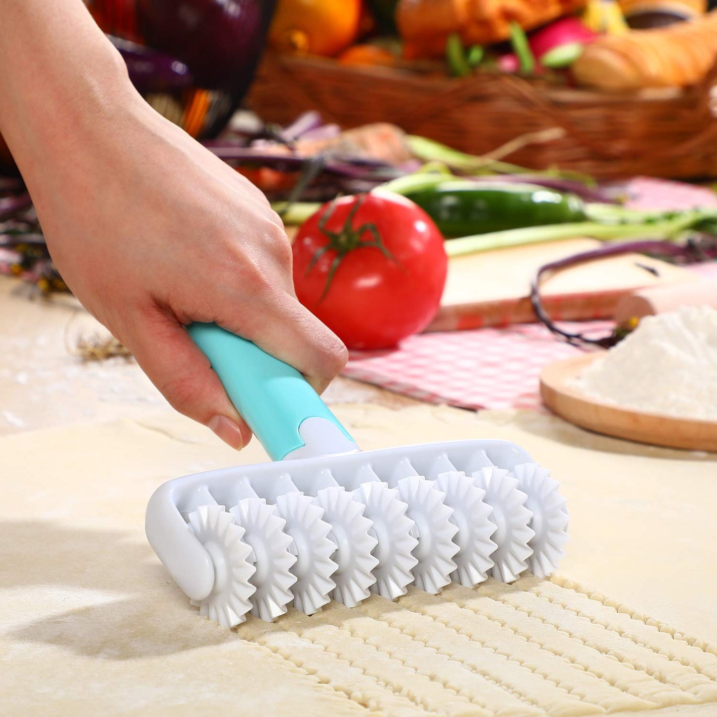 Boao Fondant Ribbon Cutter Wheel Roller Mold Dough Lattice Cutter 4 Different Gears Embosser Set Noodle Dough Roller Pastry Tools for Pie Baking
