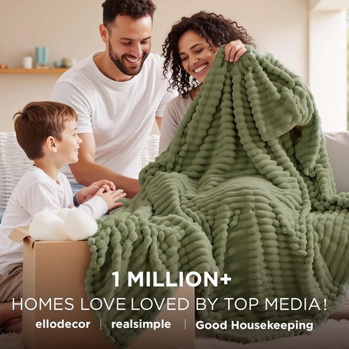 Bedsure GentleSoft Fleece Blanket - Cozy Twin Throw for Couch, Soft Moss Color, 60x80 Inches