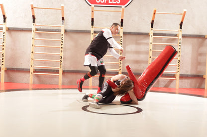 Suples Speed (Stump) Wrestling Dummy XL (53 lb, 71 in) – Vinyl Grappling Dummy for Wrestling, MMA, Judo & Throw Training