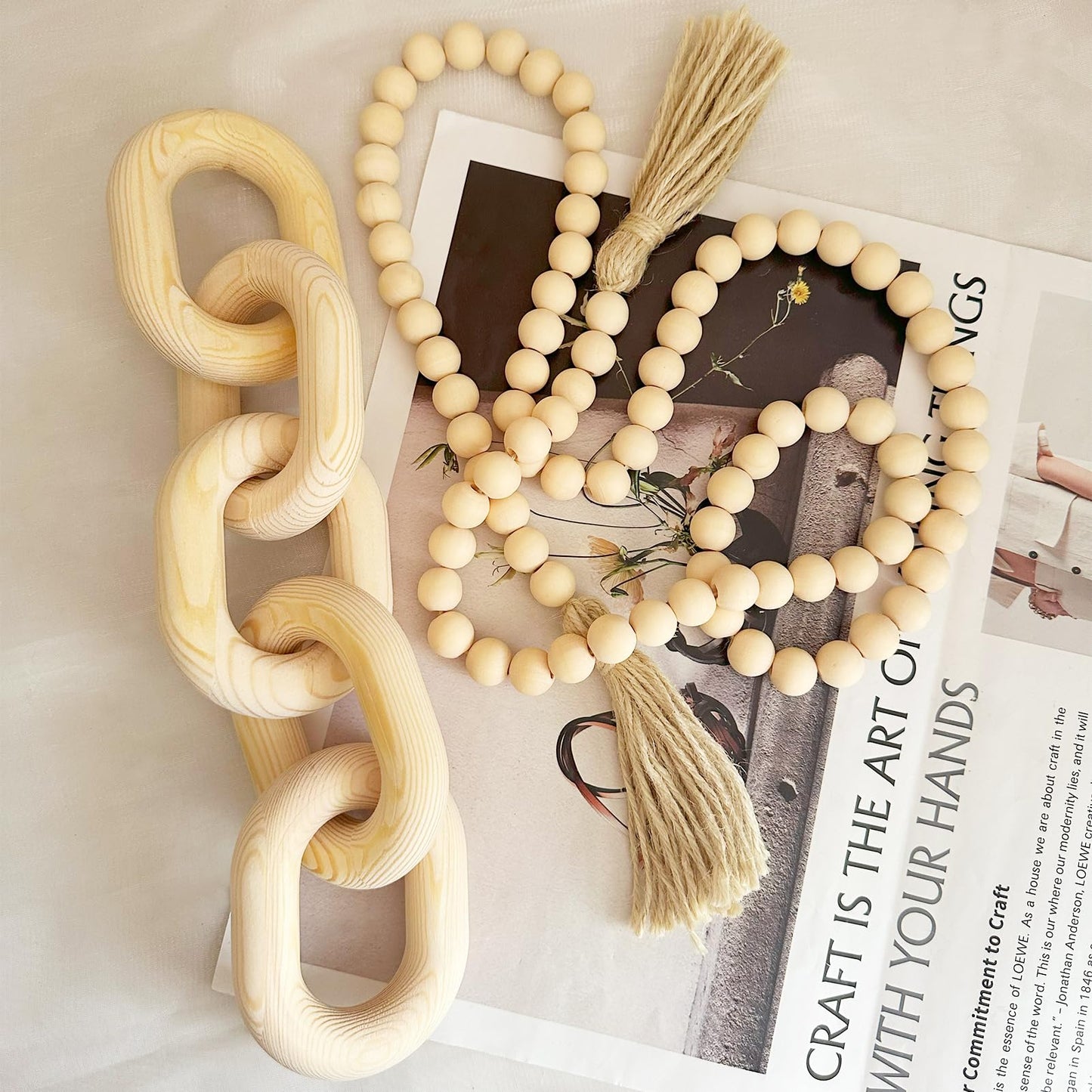 EMINGSKY 2 Pieces Decorative 5 Link Wooden Chain Decor and Bead Boho Farmhouse Rustic Home Table Decor Coffee Table Shelf Aesthetic Modern Bookshelf Table Wooden Decortion (Natural)