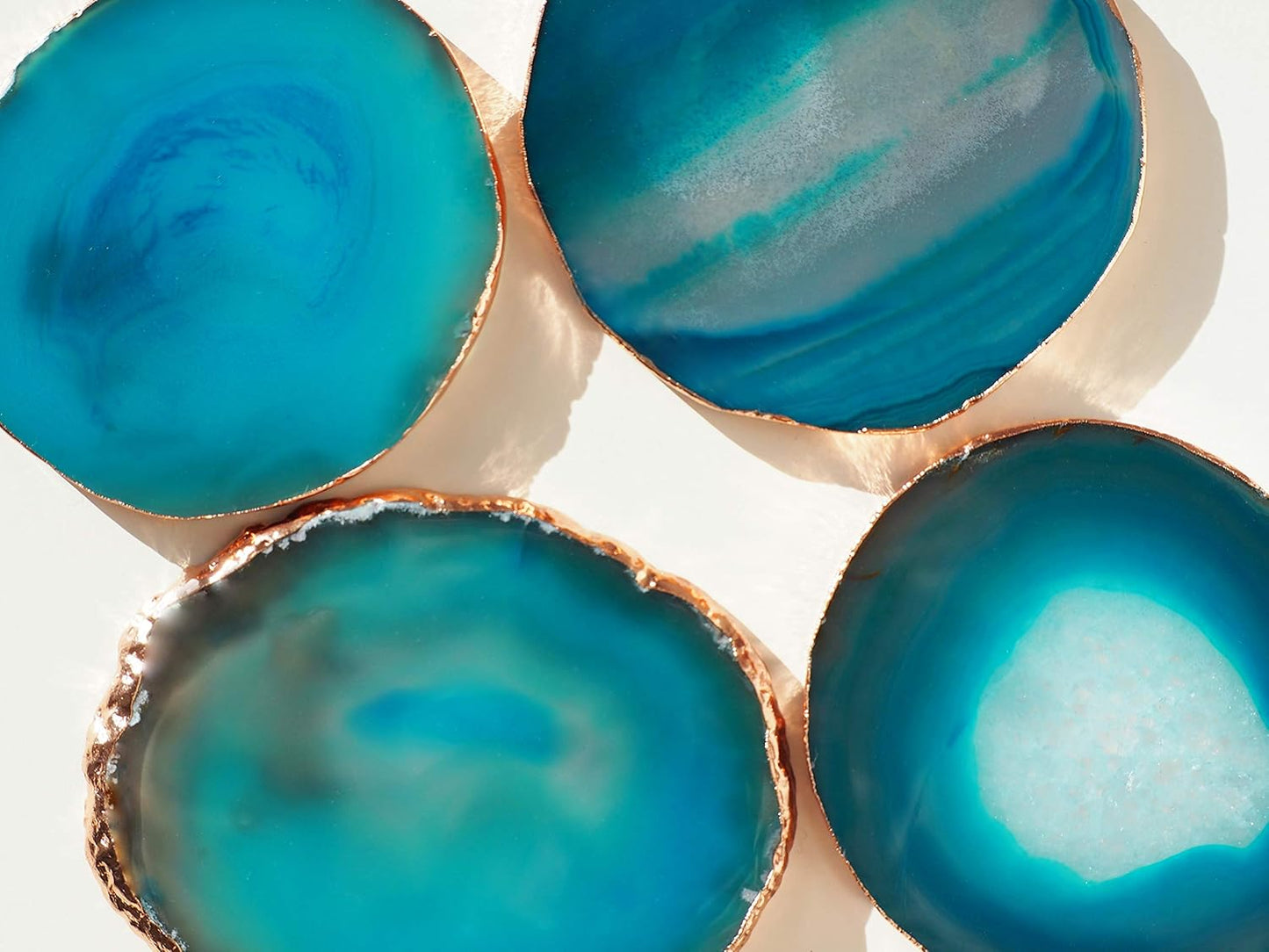 Moon&Decor Sliced Agate Coasters Set of 4, 100% Natural Geode Coasters for Drinks Home Decoration with Golden Rims