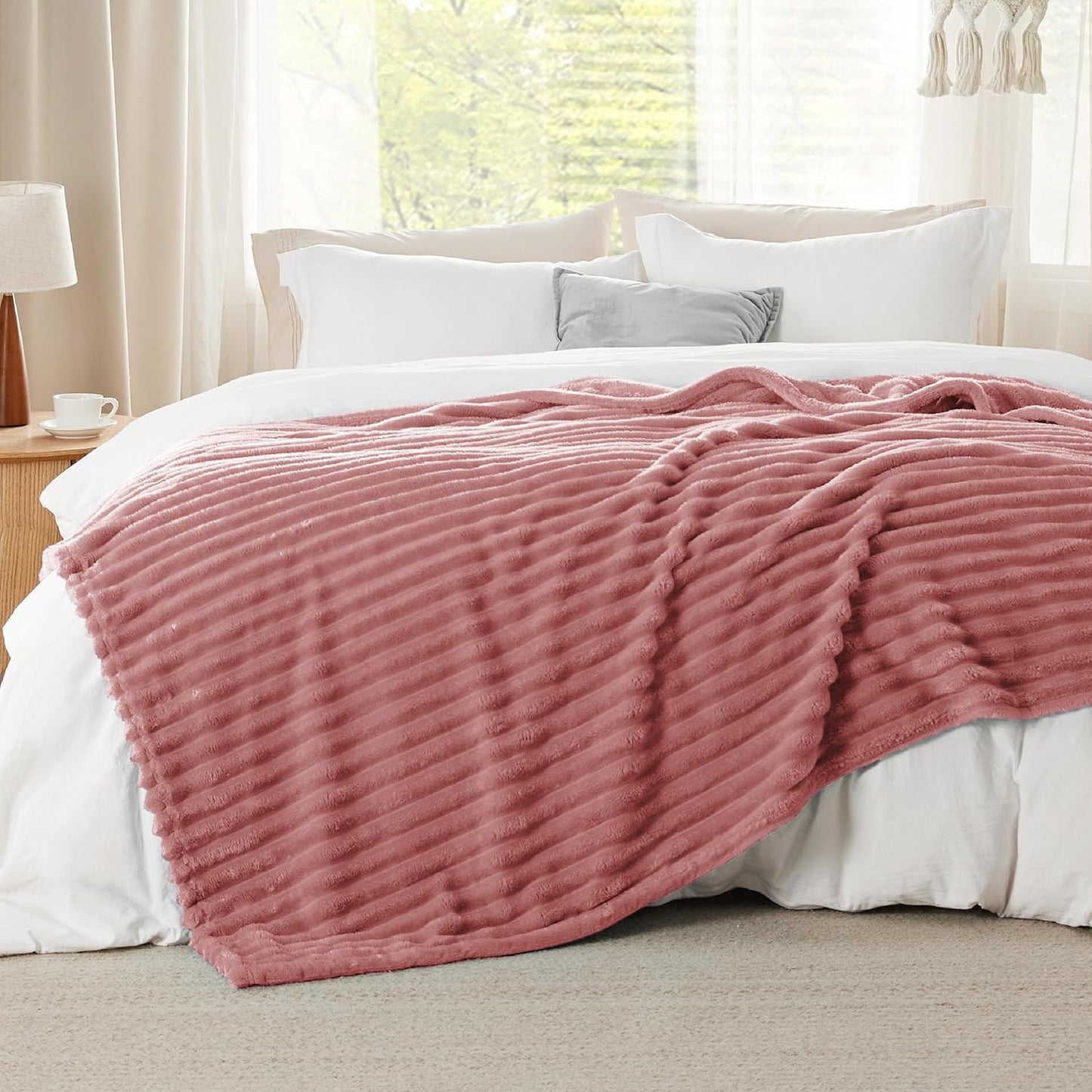 Bedsure GentleSoft Full Blanket - Cozy Dusty Pink Fleece Throw for Women | Perfect Birthday Gift, 84x90 Inches