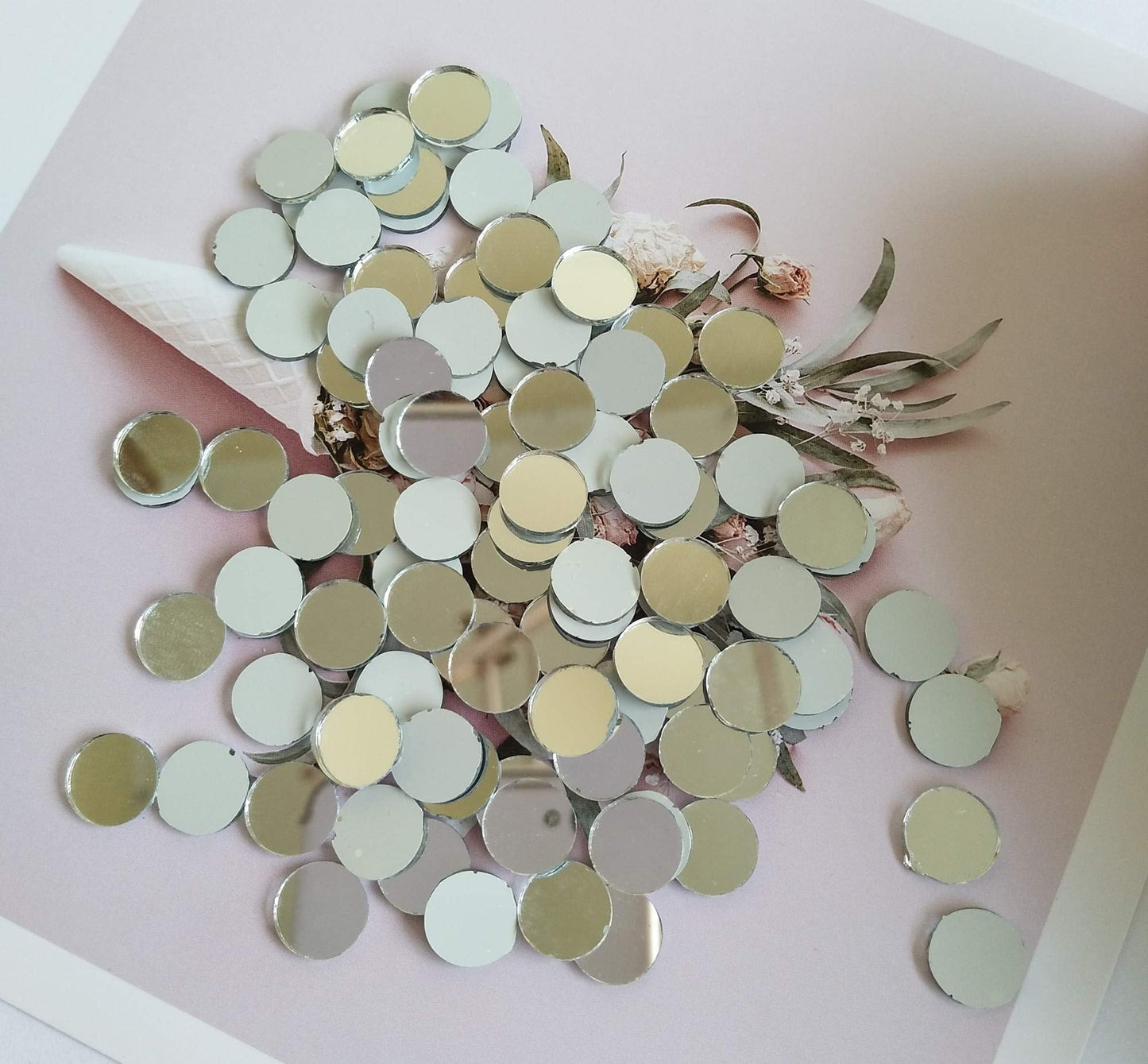 400pcs Mini Round Glass Mirror Mosaic, Small Round Glass Crafts, Real Glass Mirror Mosaic Tiles (Silver Mirror, 1x1cm)