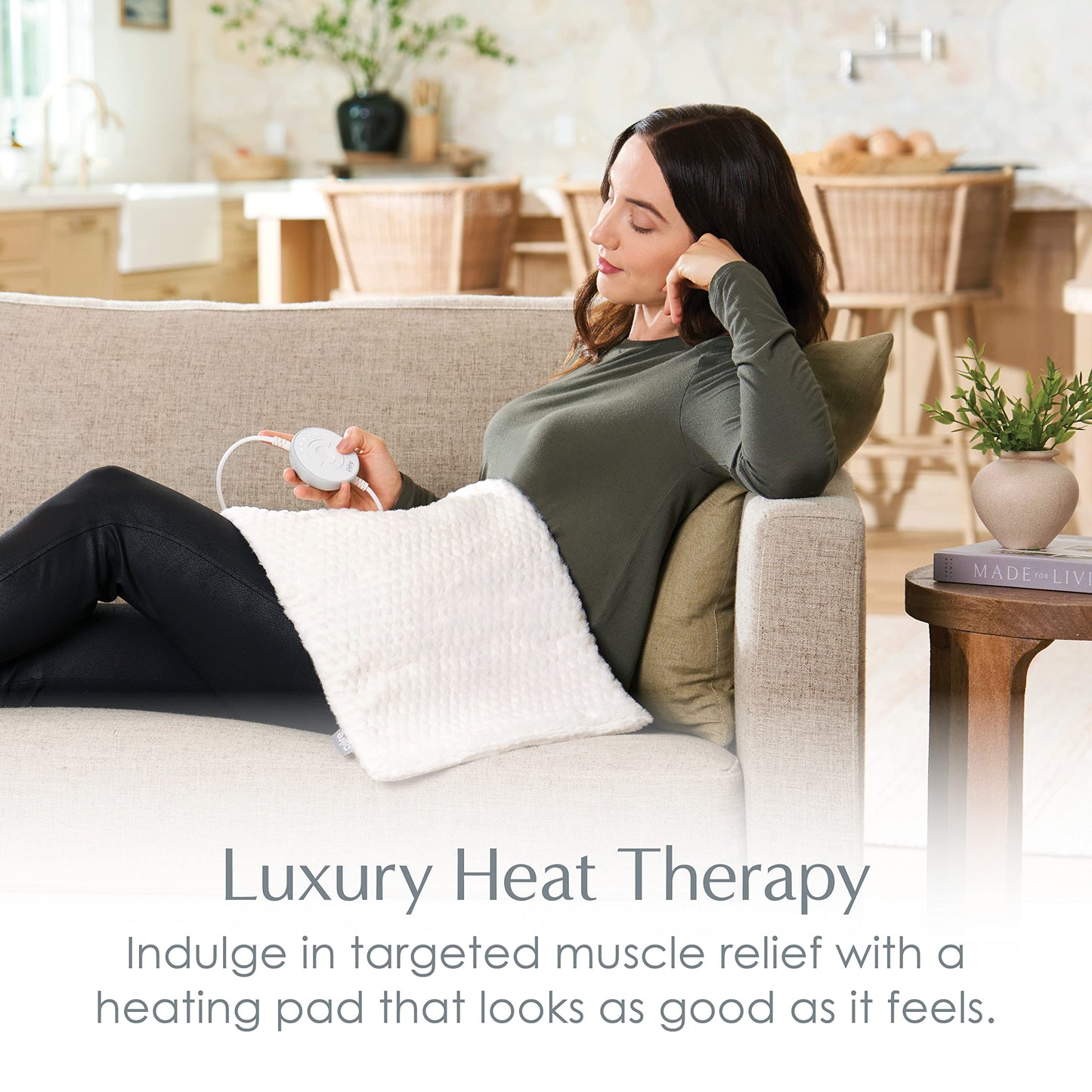 Pure Enrichment PureRadiance Luxury Heating Pad for Cramps, Back, Neck, & Shoulder Pain Relief, Patented Design, Soft Faux Fur & Micromink, 6 Heat Settings, Machine Washable, 12”x24”(Cloud)