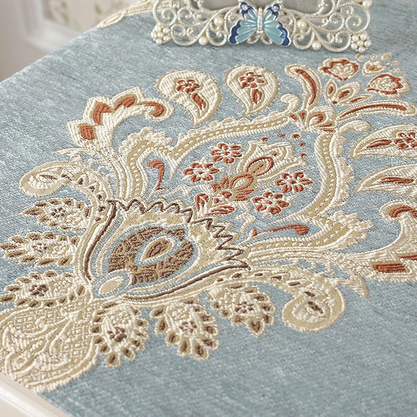 15.735.4 Inch European-Style Bedside Tablecloth Jacquard Table Cover Fabrics Table Cloth Dust Cover Embroidery Tassel