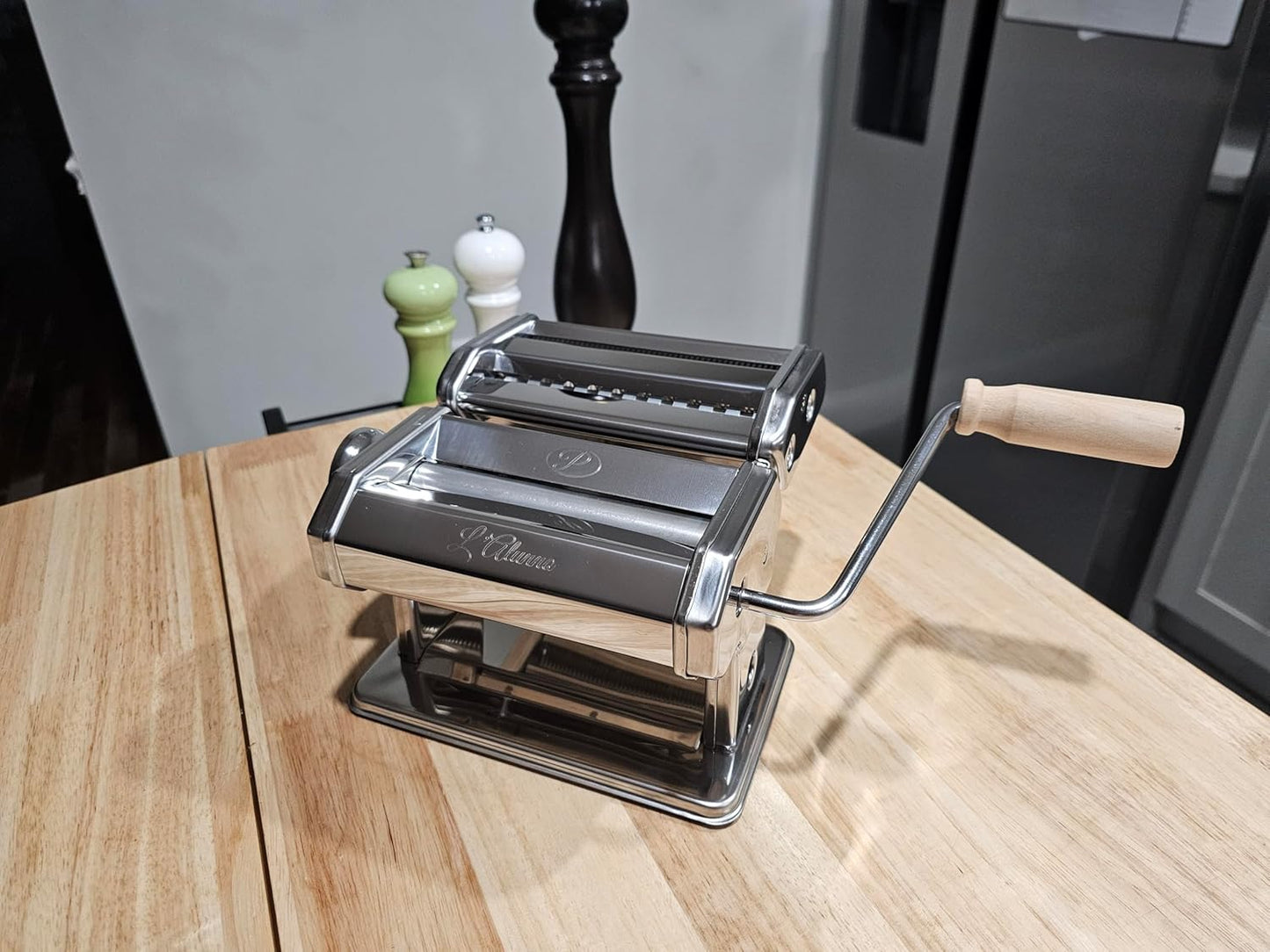 LAlunno Pasta Maker Machine by PastaVirtuoso - Hand Crank Machine for Pasta Dough and Noodles - Easy to Use Manual