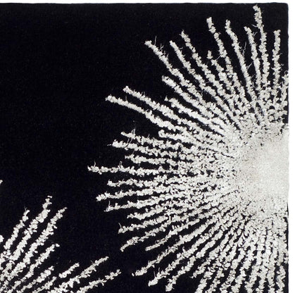 SAFAVIEH Soho Collection 5' x 8' Black / White SOH712D Handmade Starburst Premium Wool & Viscose Area Rug
