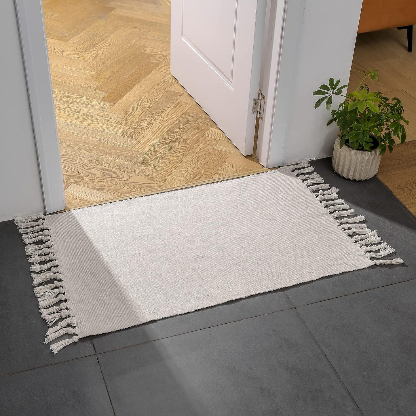Boho Bathroom Rug, 2'x3', Hand Woven Tassel Solid Color Area Rug, Washable Bedroom Runner for Laundry Kitchen