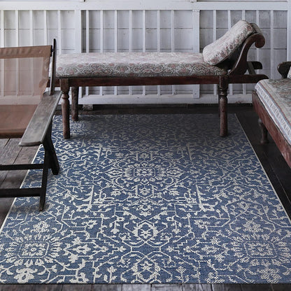 Couristan Monte Carlo Palmette Area Rug, 2' x 3'7", Indoor/Outdoor, Navy-Ivory