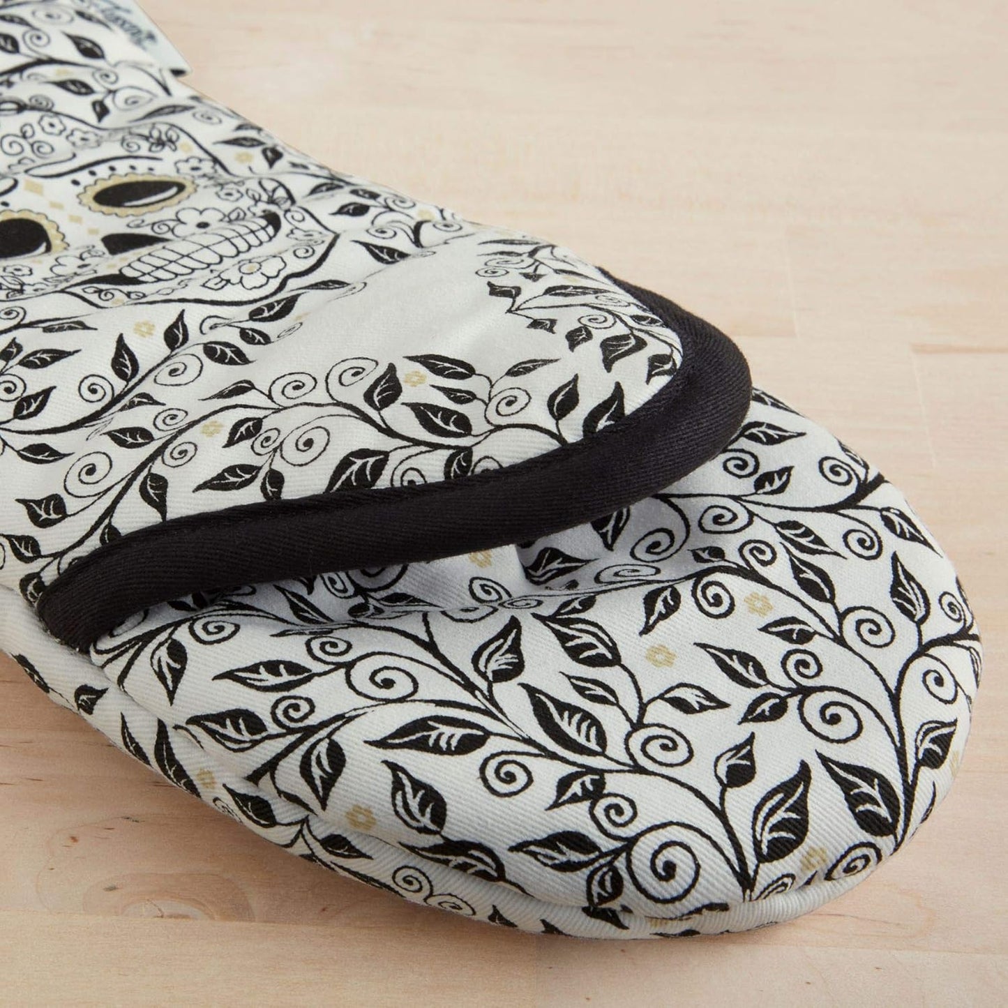 Fiesta Skull & Vine Oven Mitt & Pot Holder Set, Multi-colored, 6.5"x13" and 8"x8"