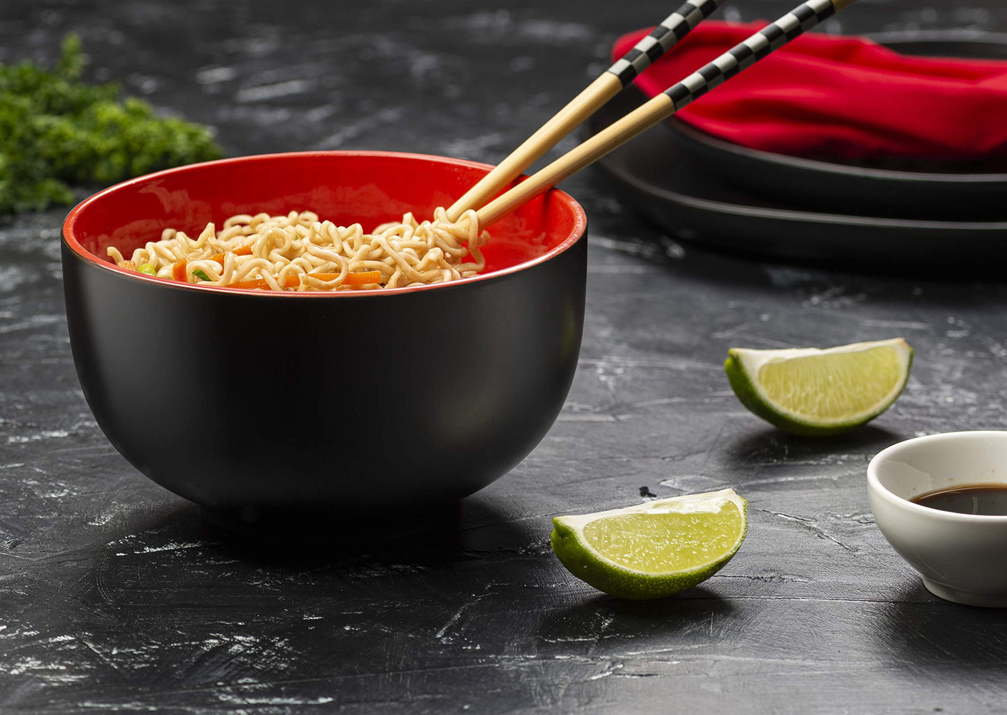 KooK Ramen Bowl, Japanese Bowls, Noodle Bowls, Large Soup Bowl, Ceramic, Large Capacity, For Ramen, Pho, Udon, Soba, Microwave and Dishwasher Safe, 34 oz, Set of 4 (Black/Red)