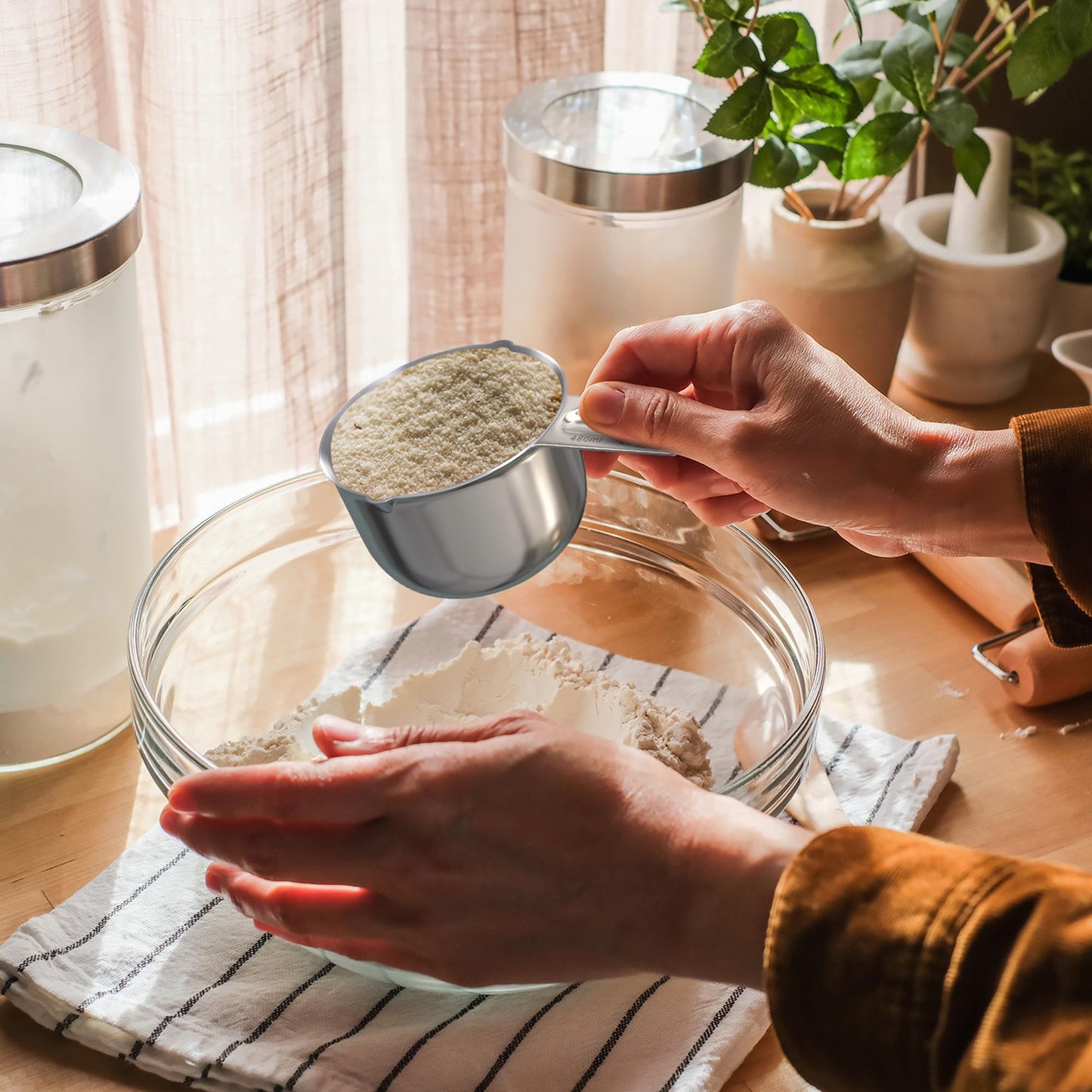 Color Up Measuring Cup Set, Stainless Steel 1 Cup (240ml) & 2 Cup (480ml) Scoops with Engraved Markings, Dual Pour Spouts, Flat Base, Dishwasher Safe for Dry and Liquid Ingredients