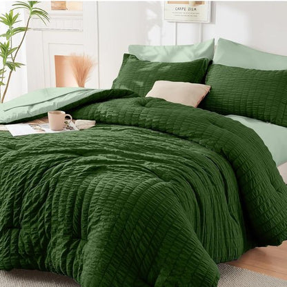 HYMOKEGE King Size Comforter Set - Dark Green & Sage Green Seersucker | 7-Piece All-Season Luxury Bedding Set
