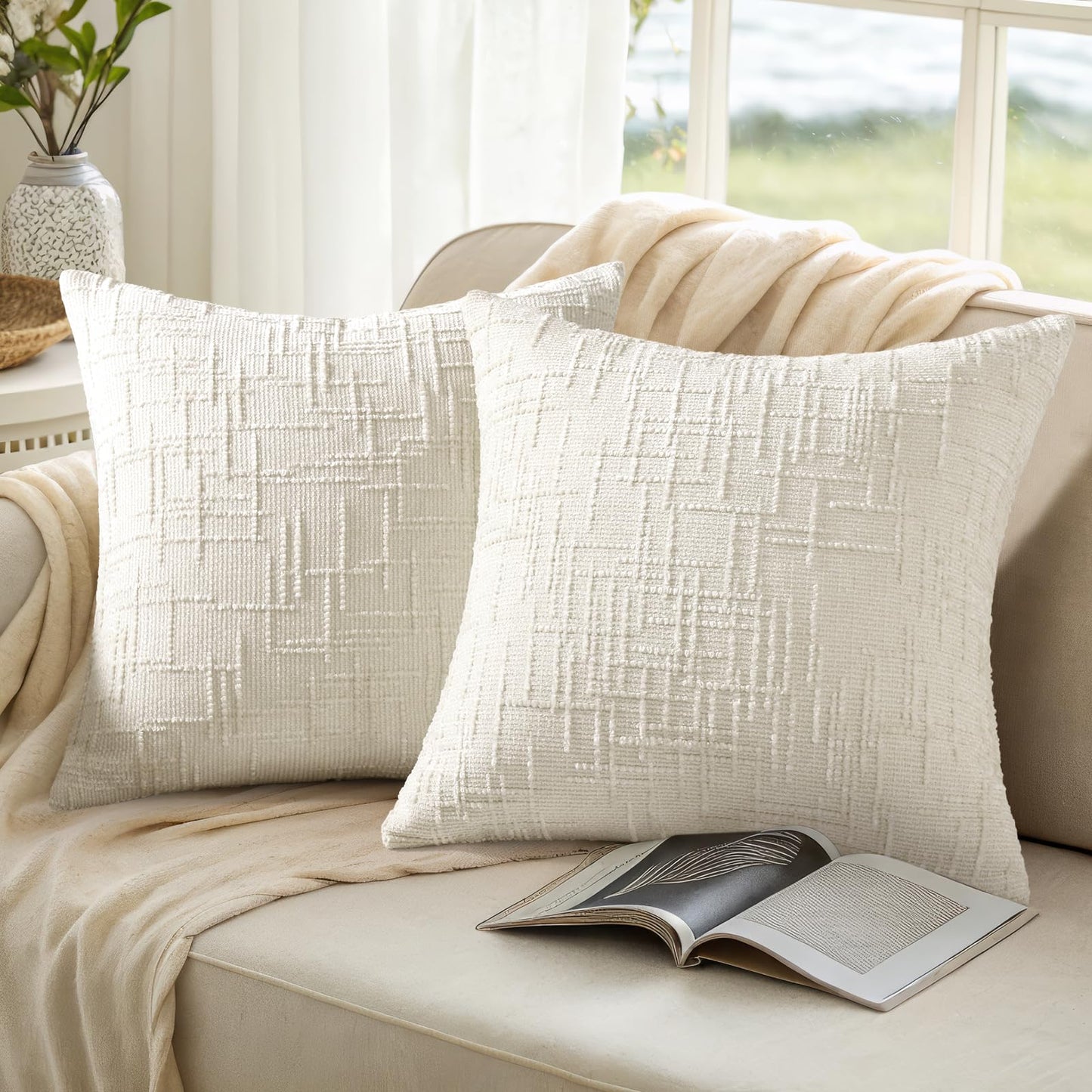 decorUhome Summer Cream White Chenille Throw Pillow Covers 18x18 Set of 2 Textured Cozy Slubby Couch Pillow Covers Modern Farmhouse Boho Decorative Pillow Cases for Bed Sofa Living Room