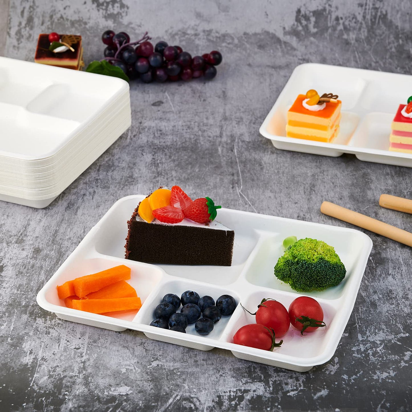 Vplus 100% Compostable Small 5 Compartment Plates 125 Pack 10.25 x 8.25 inch Disposable Sugarcane Bagasse Tray Perfect for Boys and Girls
