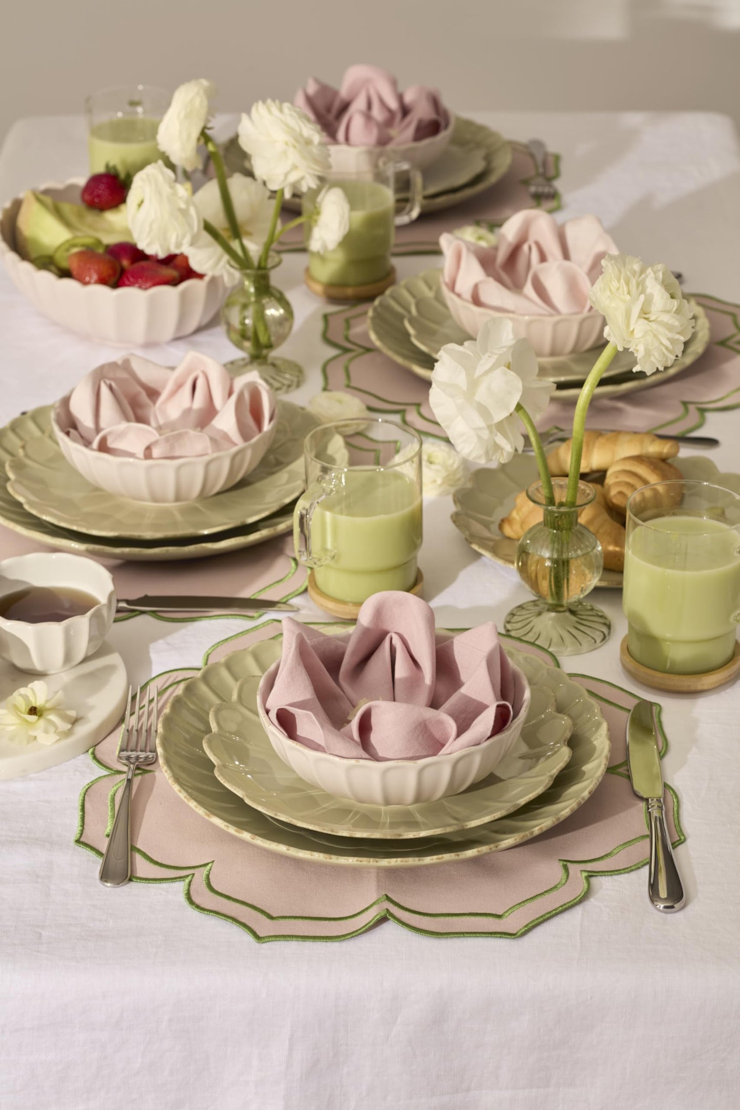 Lenox Stoneware Dinnerware Sets For 6, French Perle Scallop Matcha 18-Piece Dinnerware Set, Service For 6, Dishwasher Safe Ceramic Plates, Stoneware Dinner Plates and Bowls Sets (Green, 18 Piece)