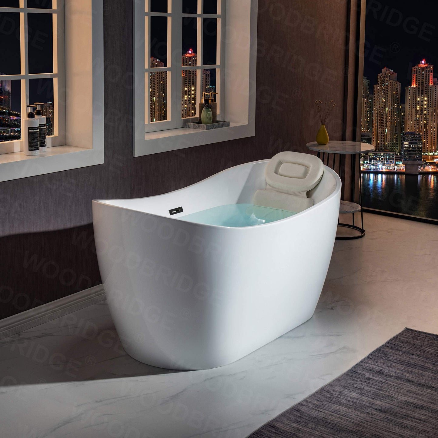 WOODBRIDGE 59" Acrylic Freestanding Bathtub Contemporary Soaking White Tub with Matte Black Overflow and Drain，BTA1516 -MB-Drain &O+ Pillow