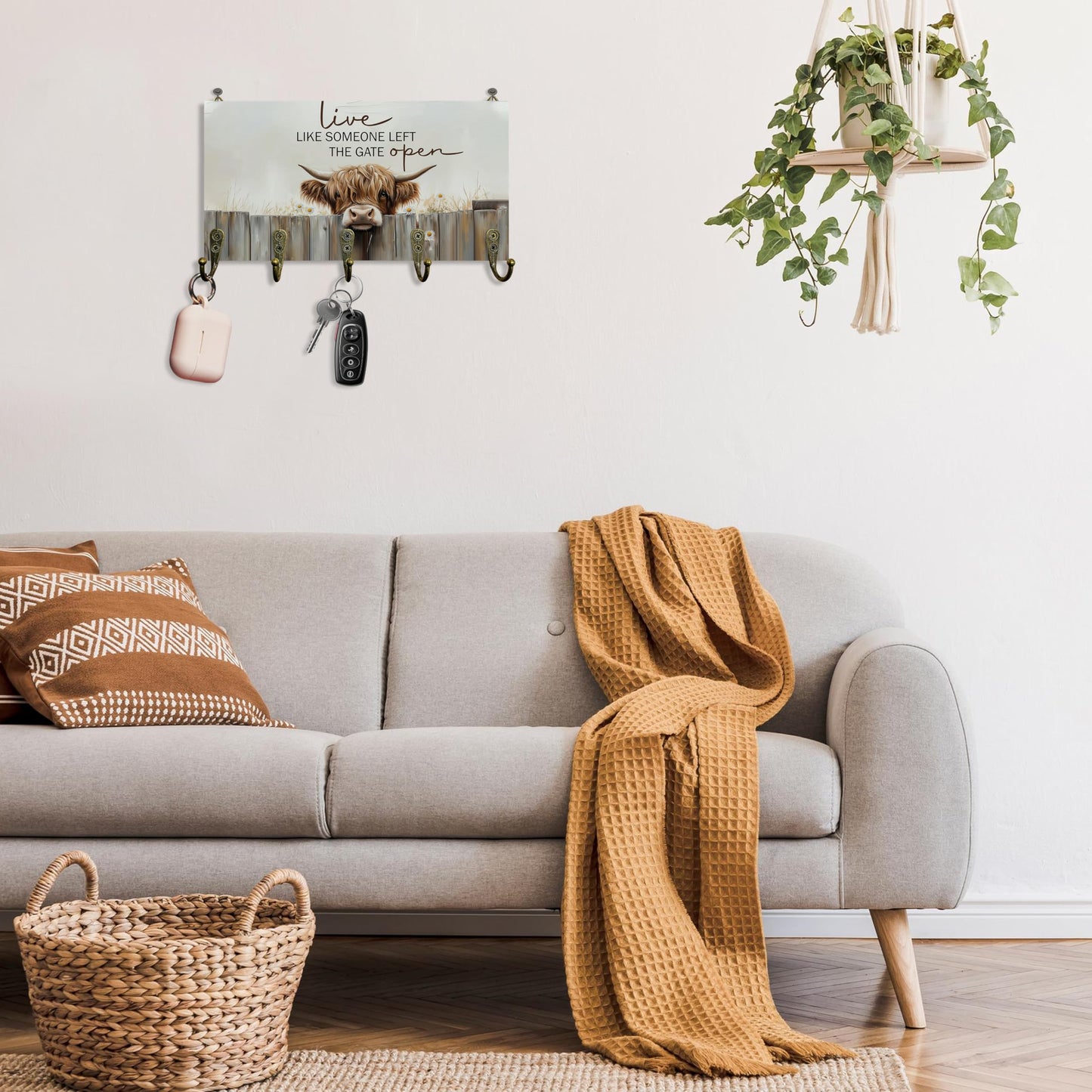 Beliran Highland Cow Decor Key Holder for Wall 10"x5.12", Highland Cow Gifts Key Hanger Wall Mount, Live Like Someone Left The Gate Open Rustic Farmhouse Wooden Hanging Keys Holder Decor for Entryway