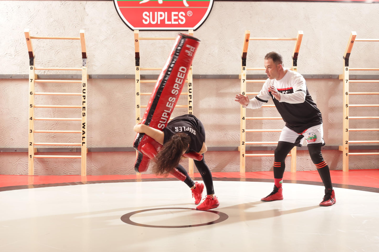 Suples Speed (Stump) Wrestling Dummy XL (53 lb, 71 in) – Vinyl Grappling Dummy for Wrestling, MMA, Judo & Throw Training