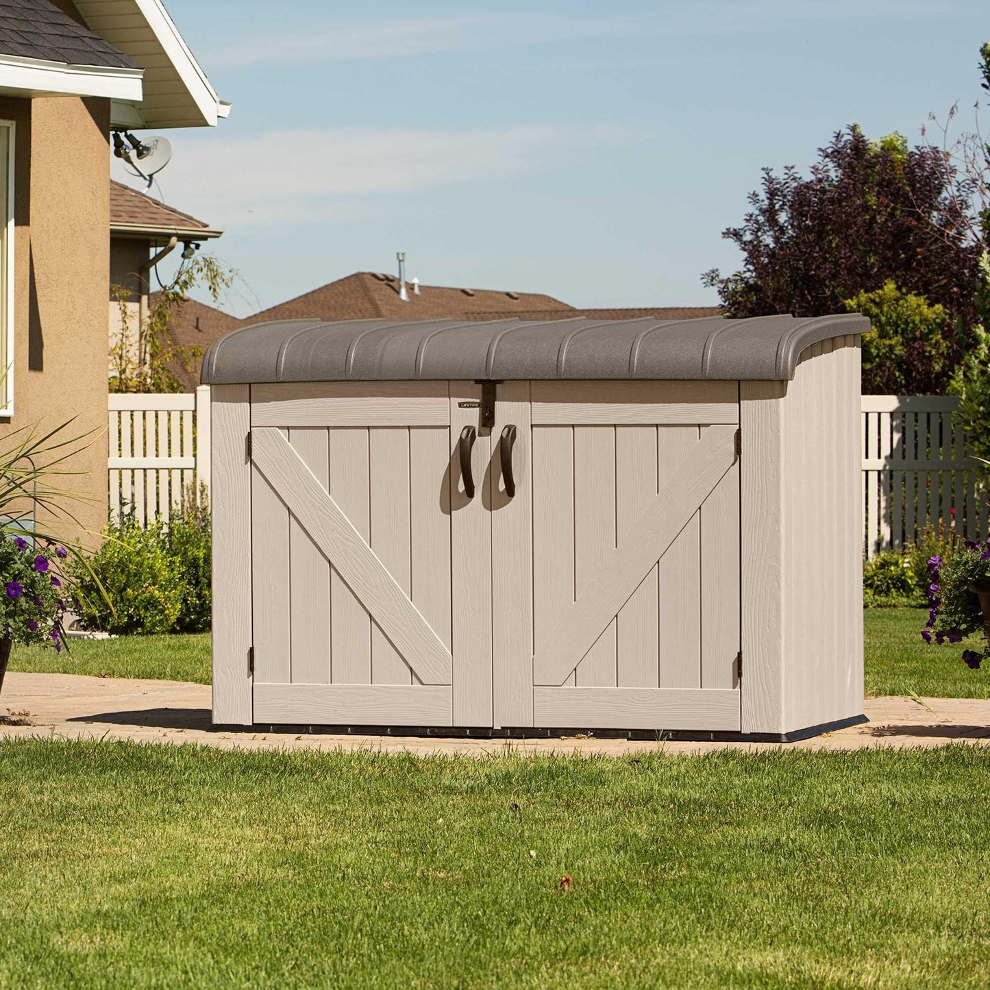 LIFETIME Large Horizontal Outdoor Deck Storage Box, Lockable Spring-Hinge Lid, 561 Gallon Capacity