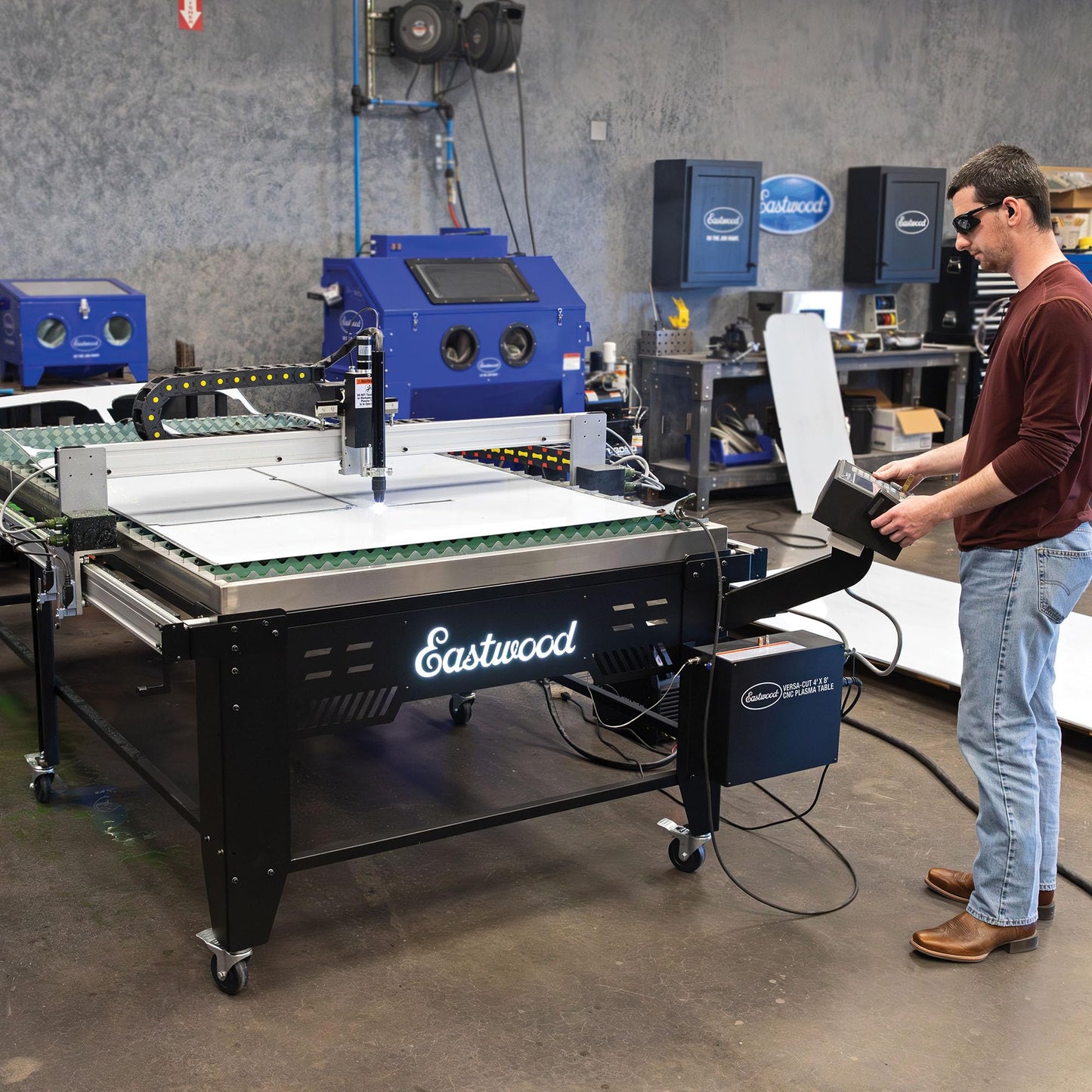 Eastwood Versa Cut 4X8 CNC Plasma Metal Cutting Fabrication Table